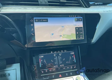 2019 Audi E-Tron Prestige из США, поврежденный, VIN WA1VAAGEXKB008179